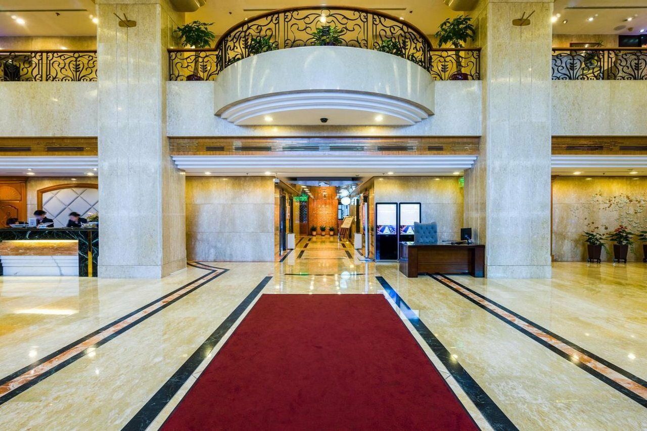 Hotel China Mayors Plaza - Free Shuttle Between And Exhibition Center & Exhibitor Registration Counter During Fair 4*