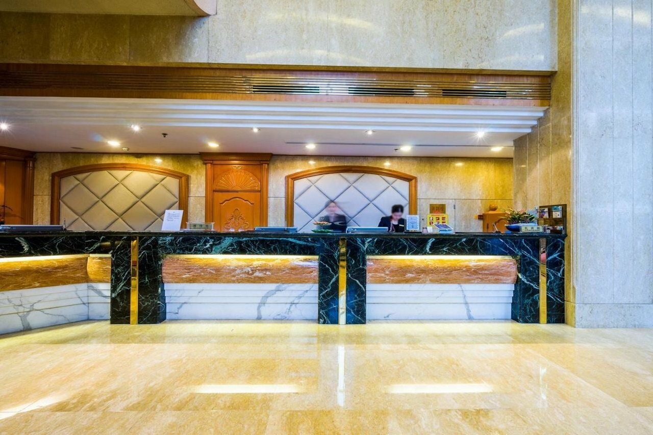 Hotel China Mayors Plaza - Free Shuttle Between And Exhibition Center & Exhibitor Registration Counter During Fair Guangzhou