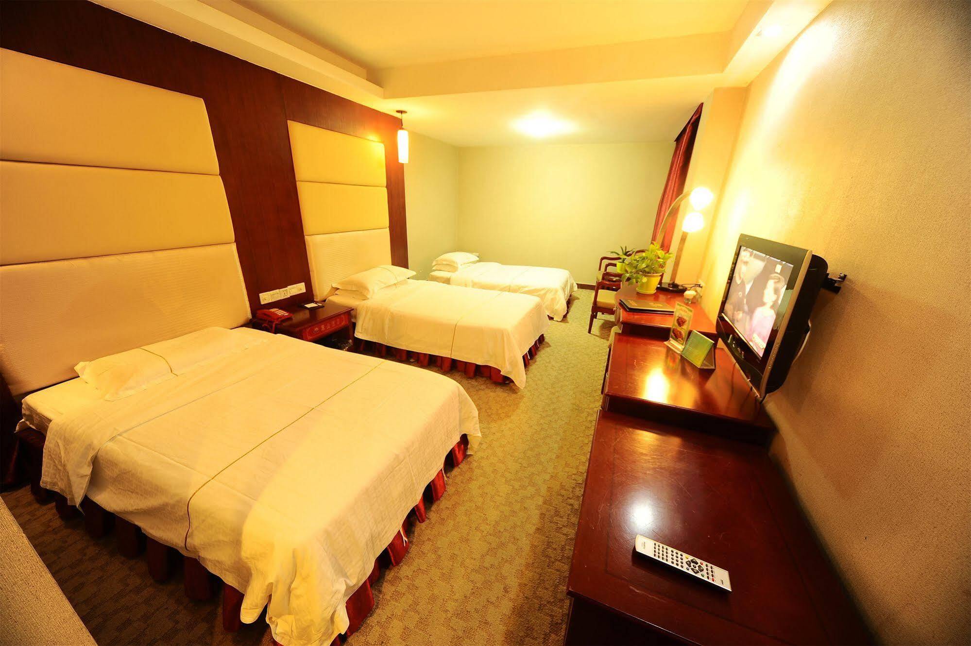 Hotel Junshan - Shuttle Bus For Fair Guangzhou
