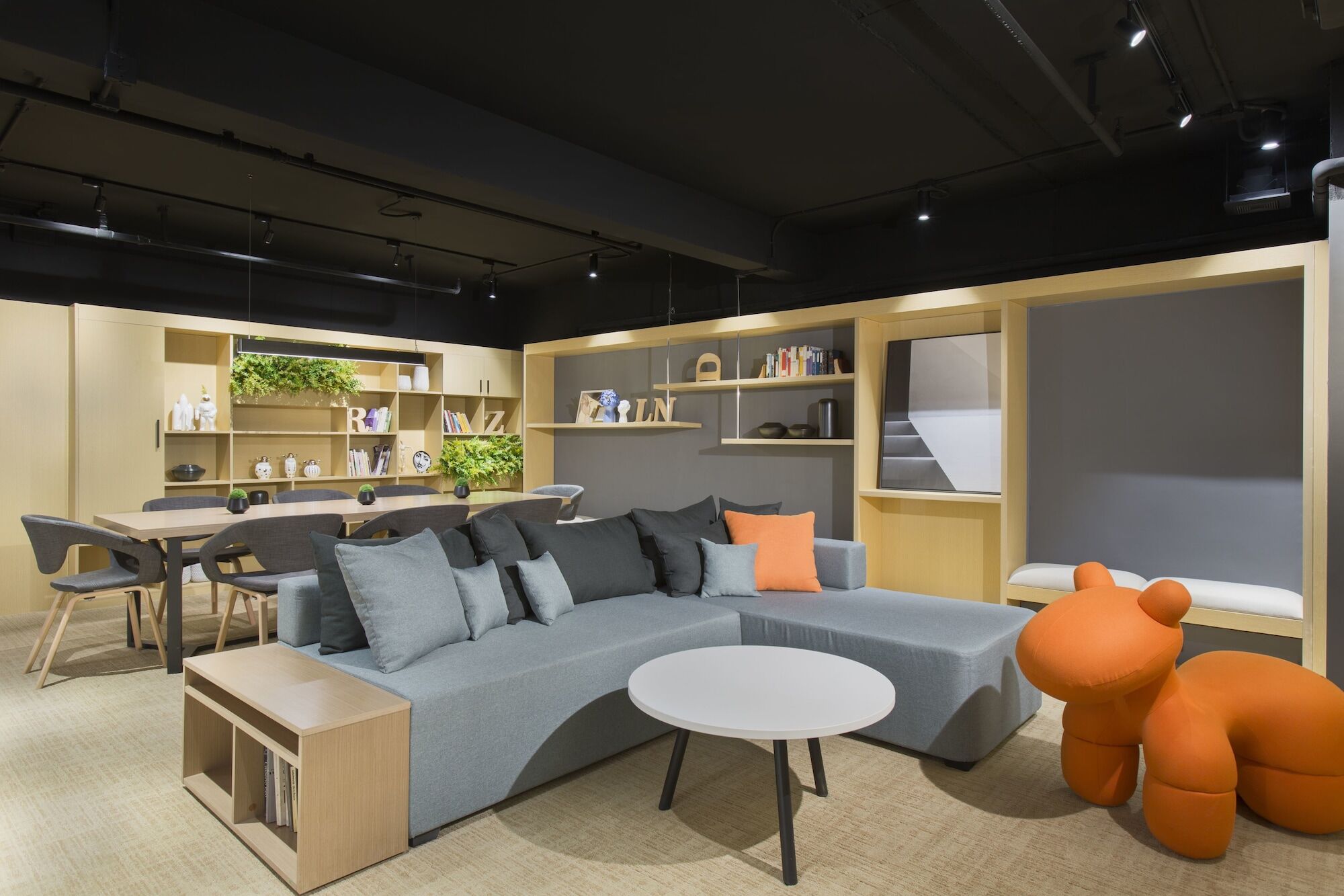 Ln Guangzhou