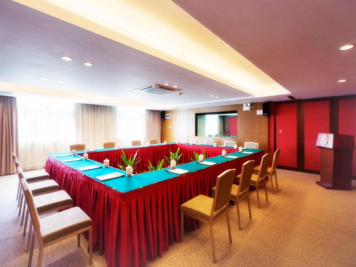 Landmark International Science 4*
