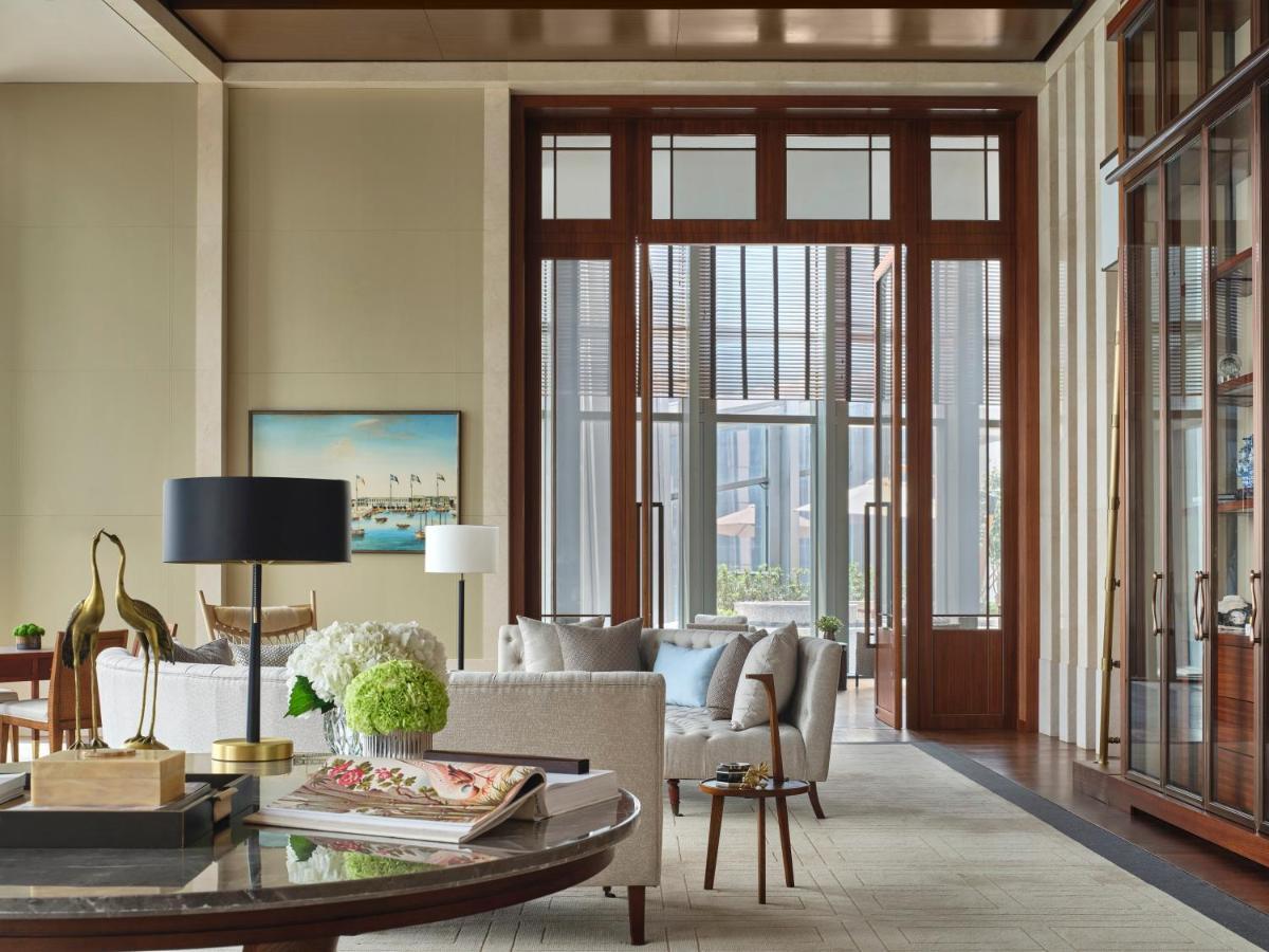Rosewood Guangzhou, Enjoy Free Shuttle Bus Service Between The And The Fair Complex During The Fair Hotel Guangzhou