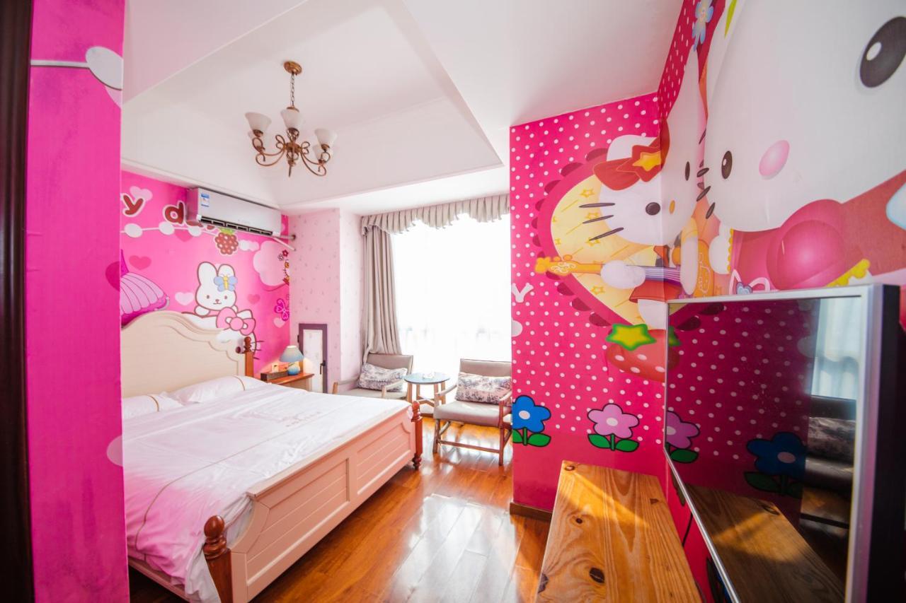 Lavender Apartment *