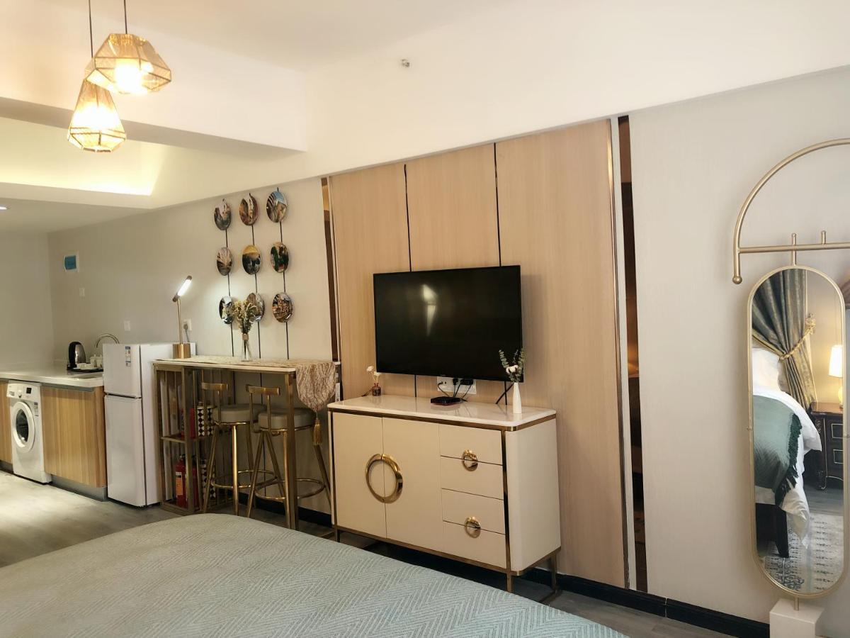 Linghu Mansion Ruide - Huanshi Road Xiaobei Metro Station Apartment