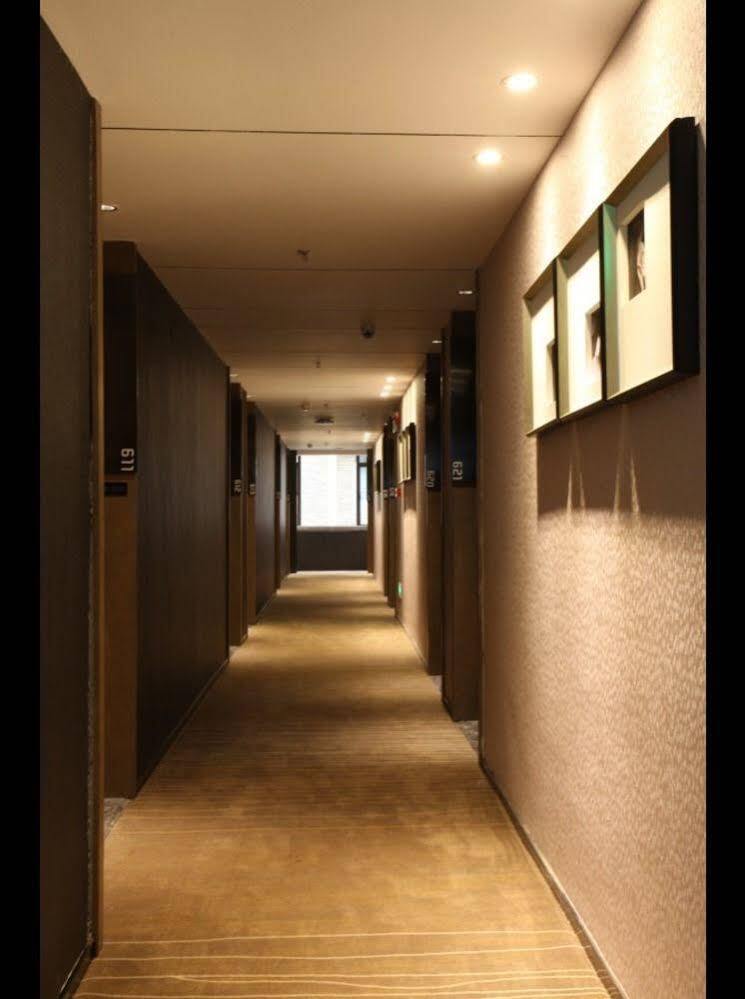 Yingshang Zhongshan Ba Branch Hotel