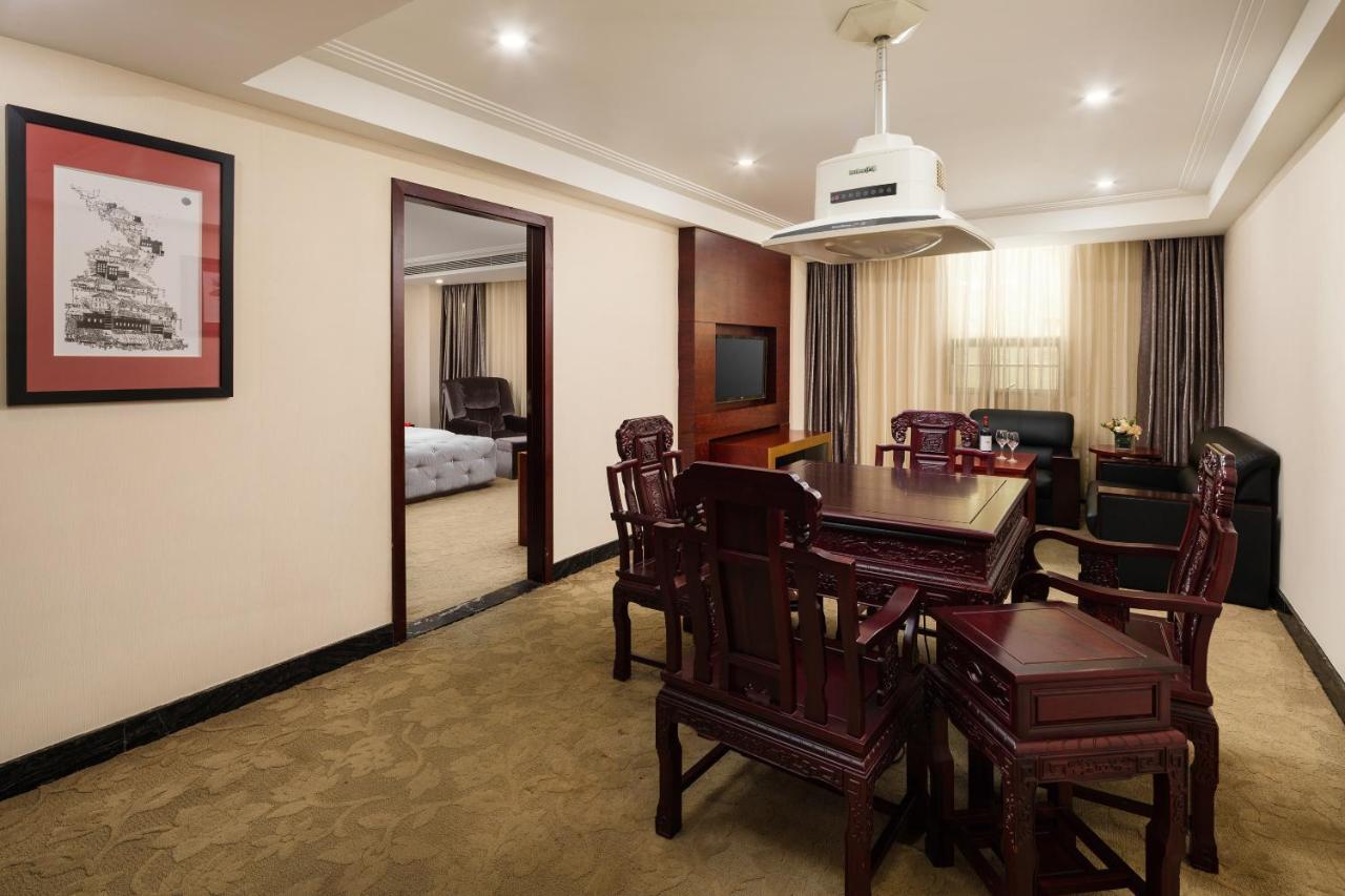 Gorgeous Hotel 4*