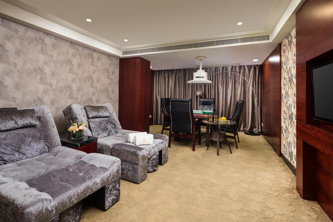 Hotel Gorgeous 4*