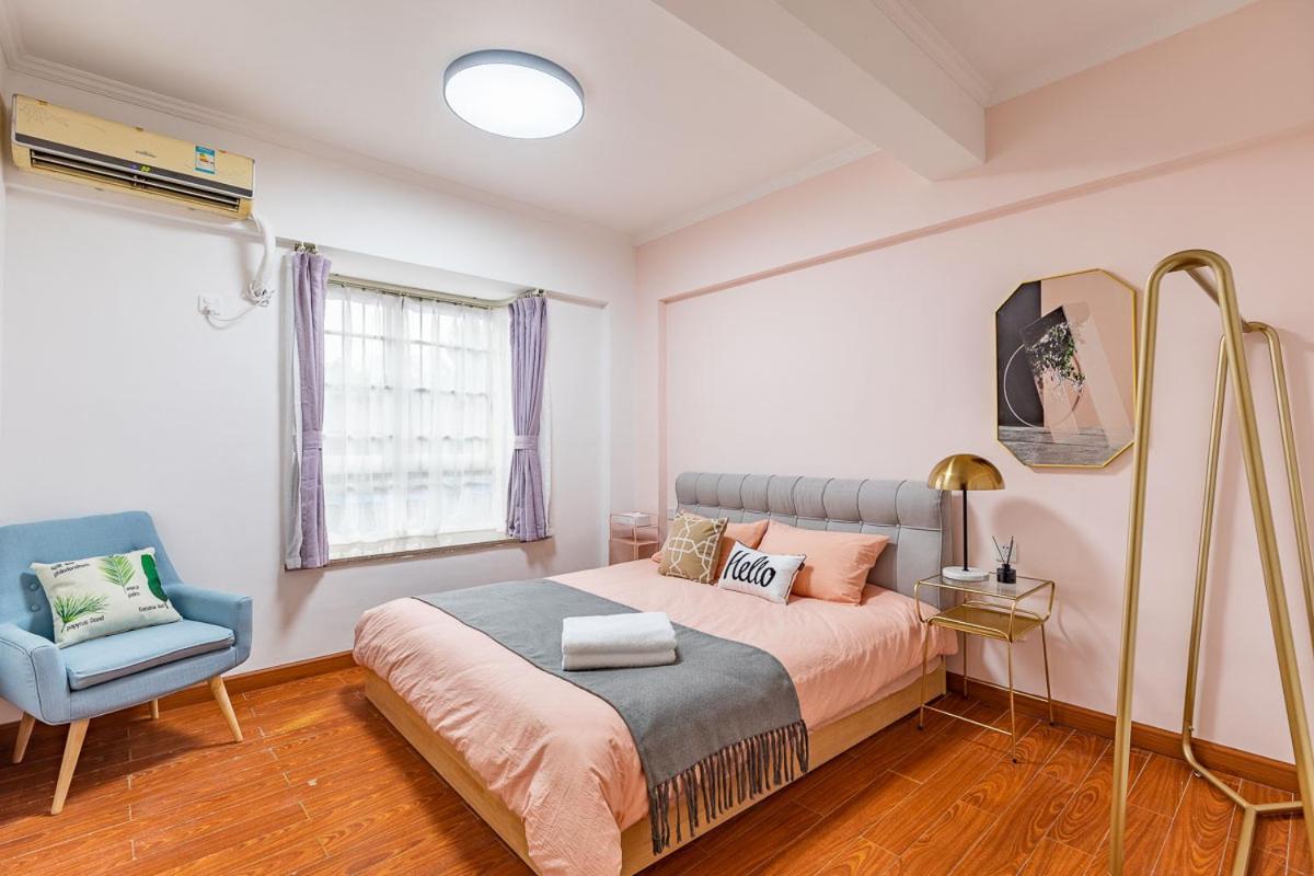 Haizhu District, Hacun Metro Station-guangzhou Tower -locals Apartment-00185200 *