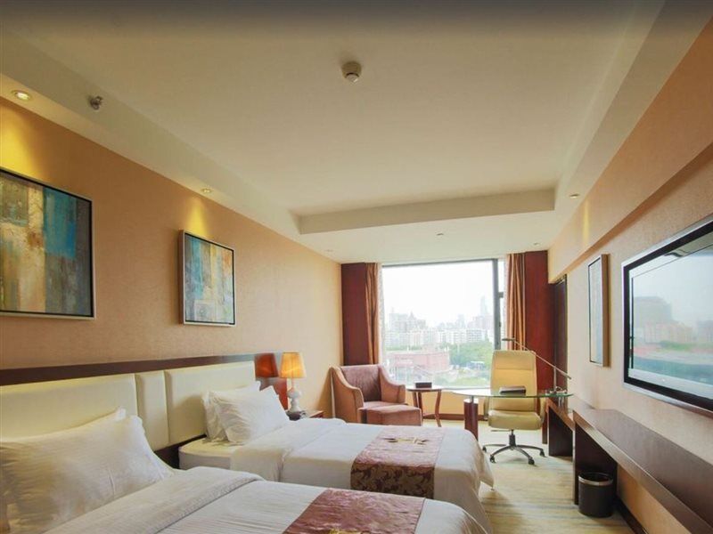 Gang Run Ming Yue Hotel 3*