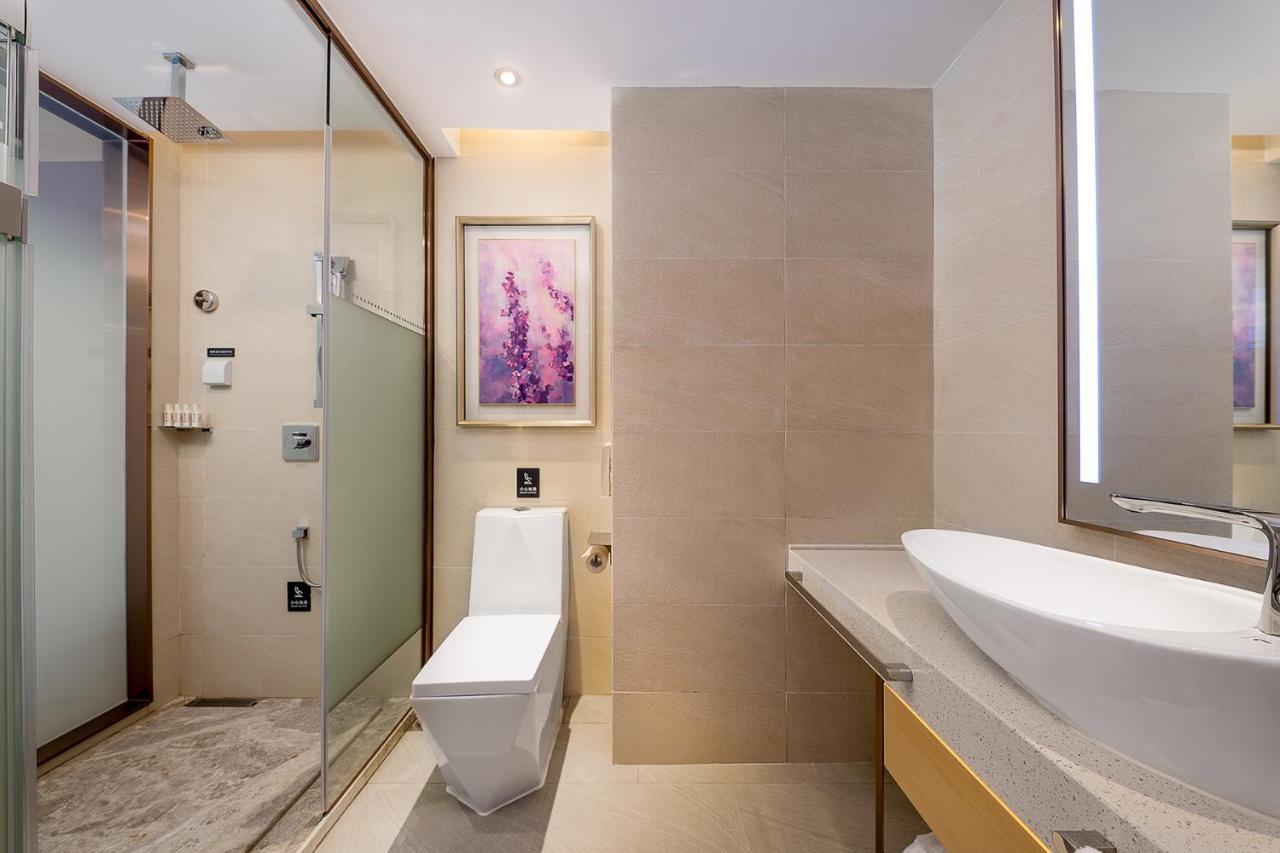 Hotel Echarm International Baiyun International Airport Huadu Plaza Branch - Free Deliver Service To Baiyun International Airport & Free Deliver Service To Fair Complex During Fair Period