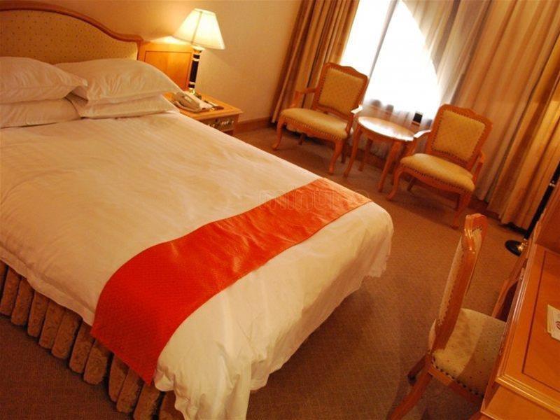 Hotel Guangdong Victory - Free Shuttle Bus To Exhibition Center During Fair