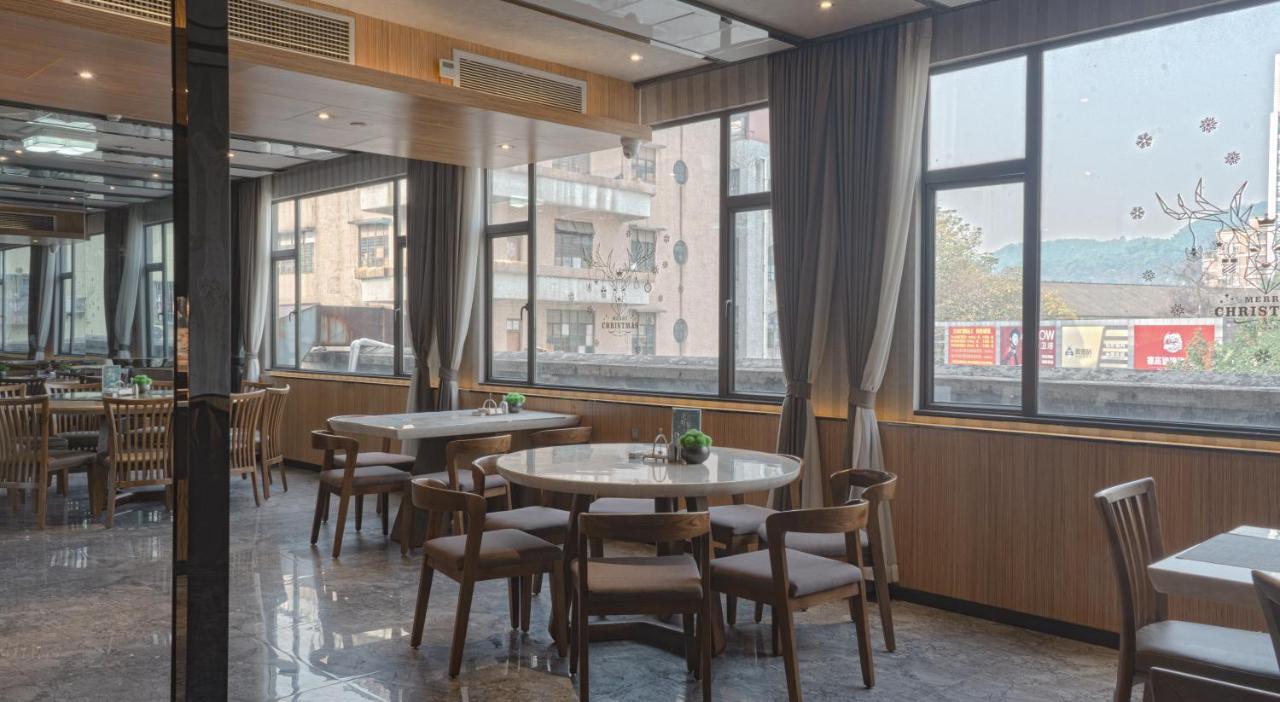 Paco Hotel Tianpingjia Metro Guangzhou - Free Shuttle Bus For Canton Fair 4*