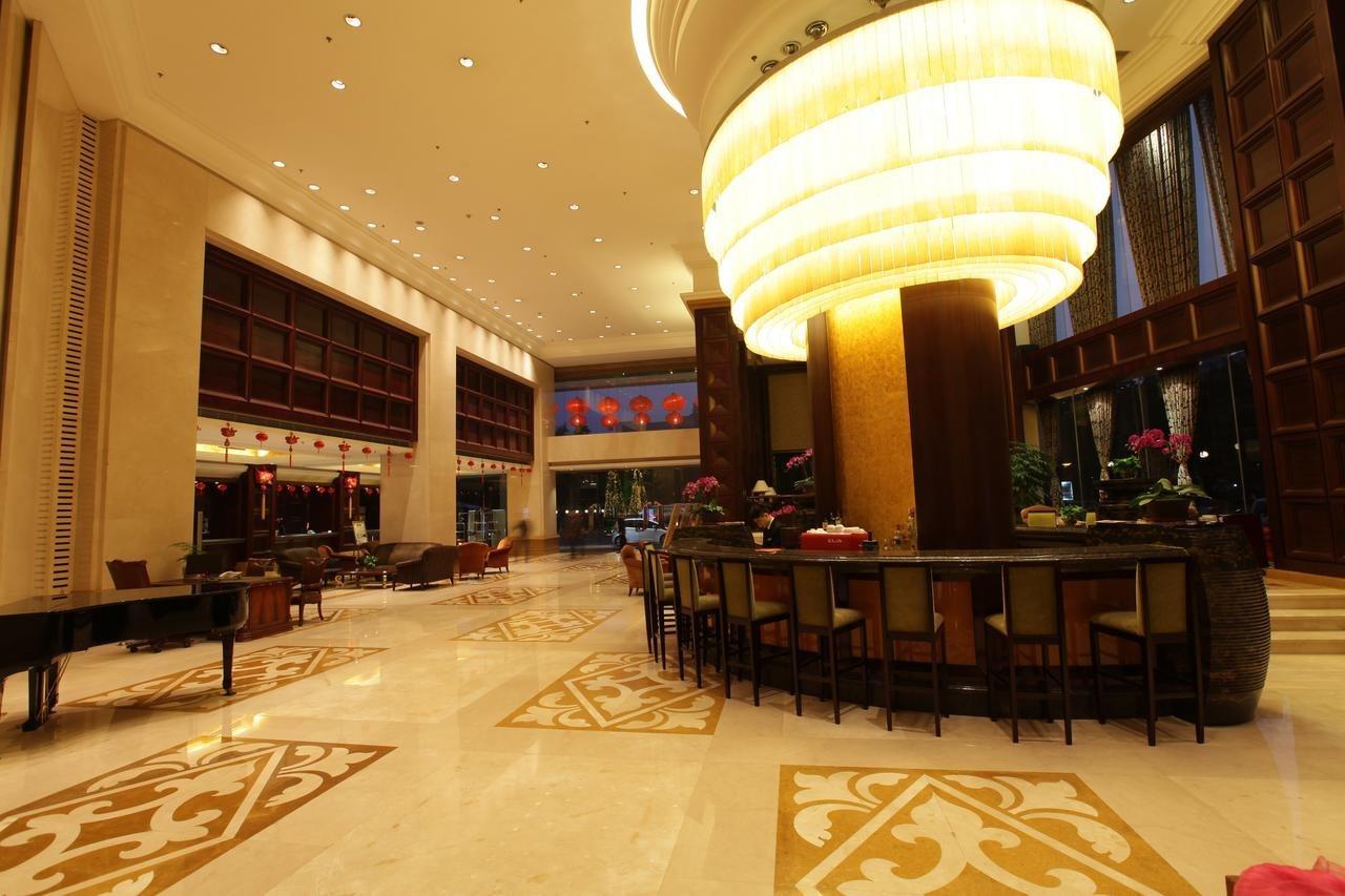 Hotel Grand Royal