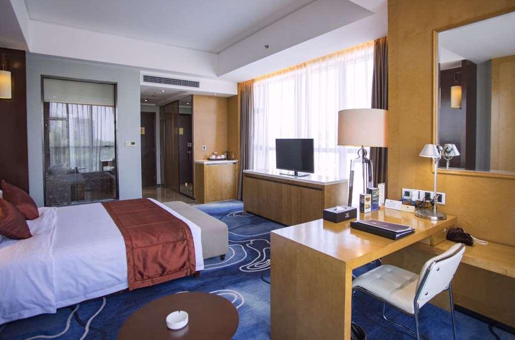 Easco Hotel