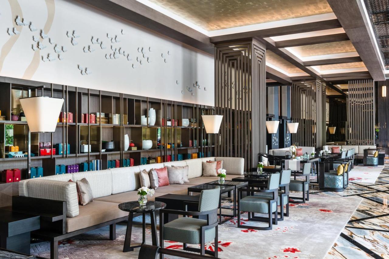 Jumeirah Guangzhou-complimentary Shuttle Bus To Fair Complex Hotel