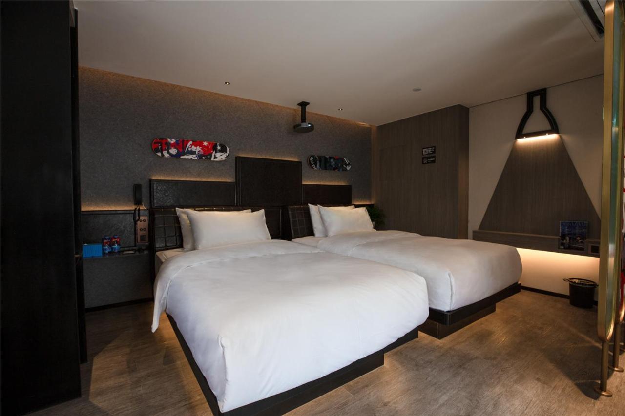 Hotel Fenk Attitude Railway Station 4*