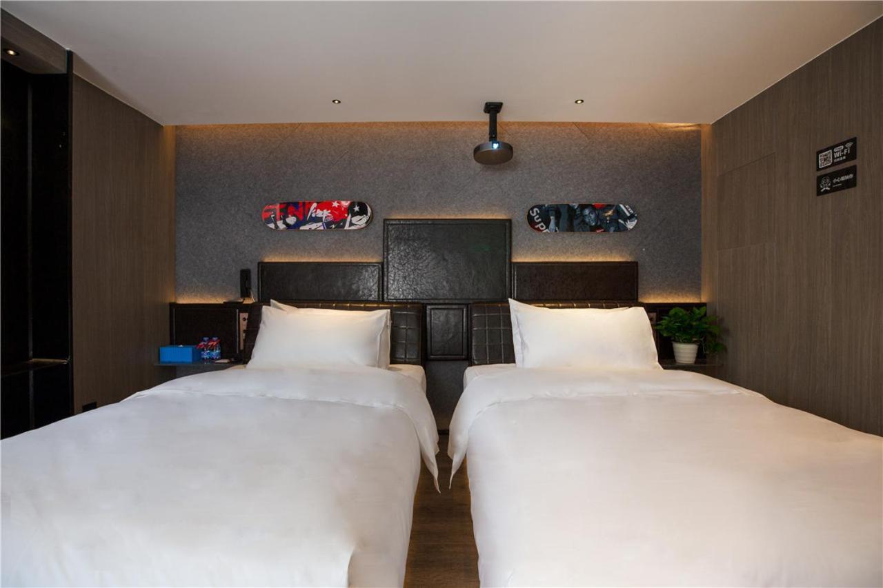 Fenk Attitude Railway Station Hotel