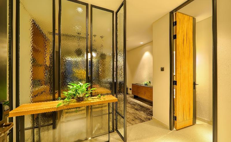 Longuu Hotel 4*