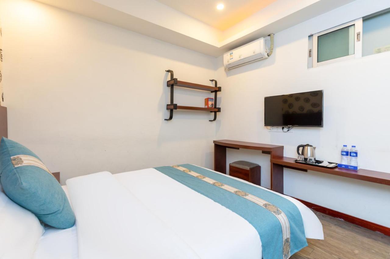 Yimi International Convention And Exhibition Center Tower Branch Hotel 3*