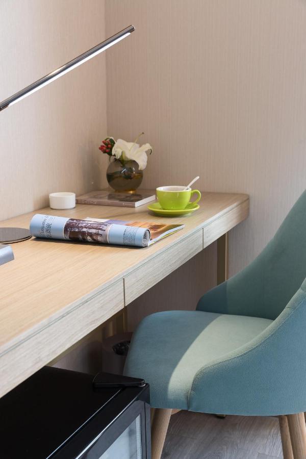 Hotel Ibis Styles Railway Station Metro Station *