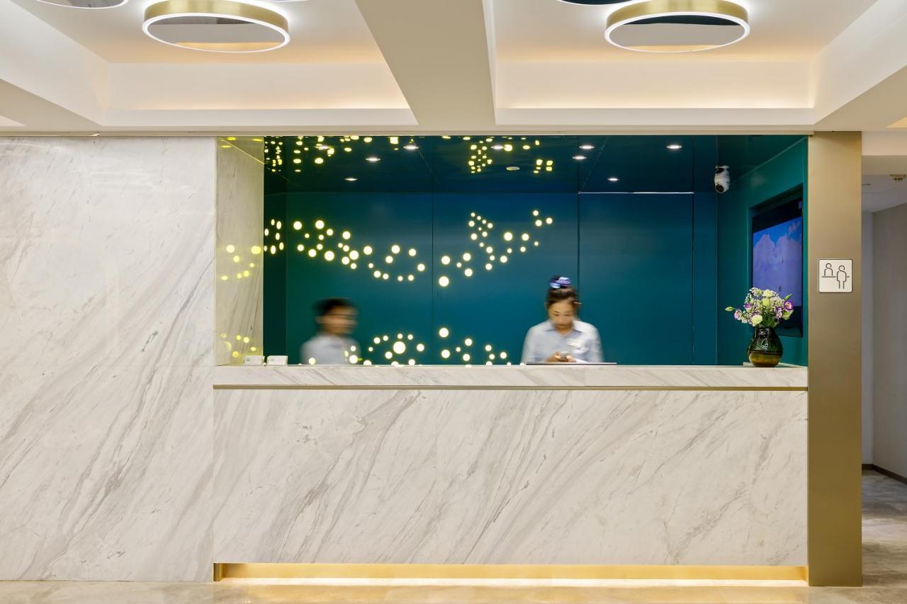 Ibis Styles Railway Station Metro Station Hotel *