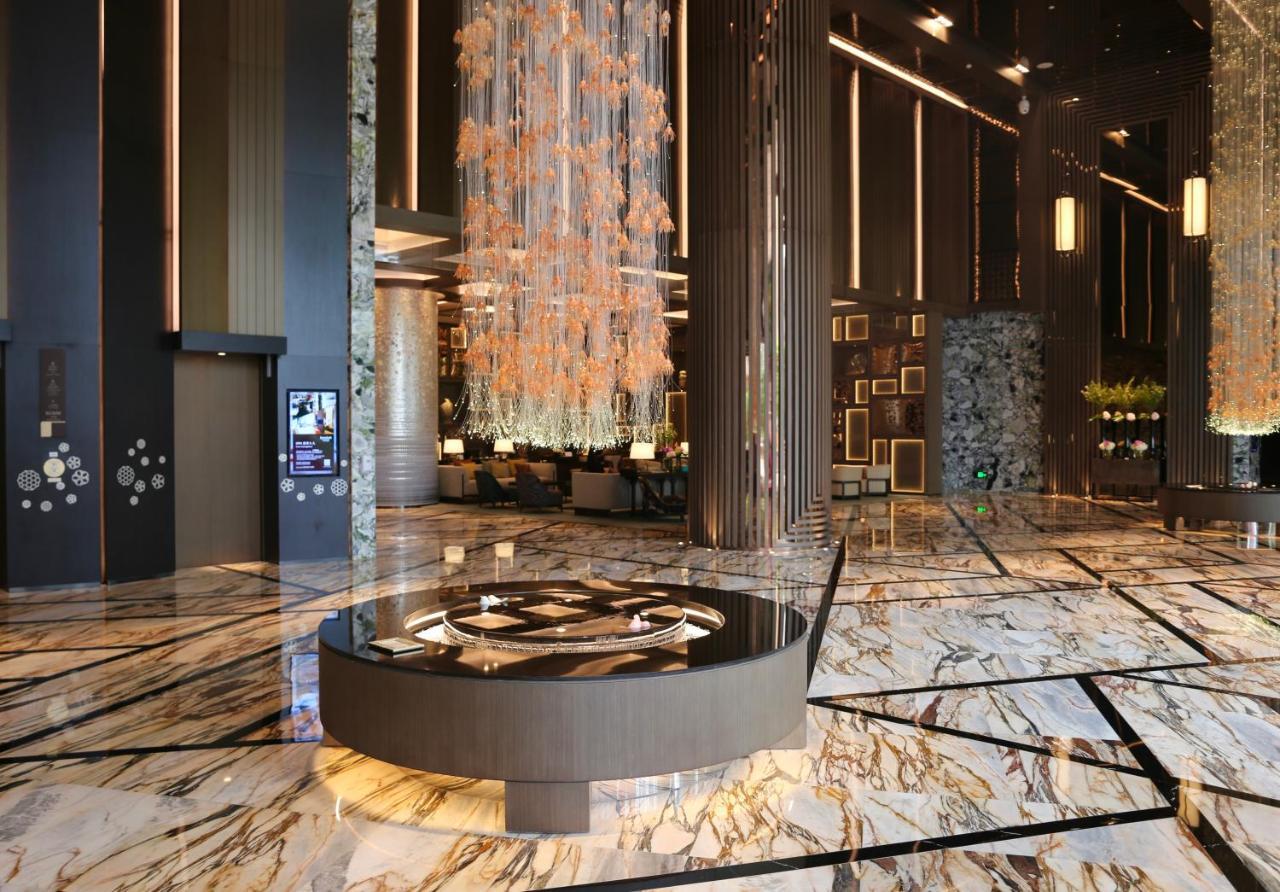 Jumeirah Guangzhou-complimentary Shuttle Bus To Fair Complex Hotel