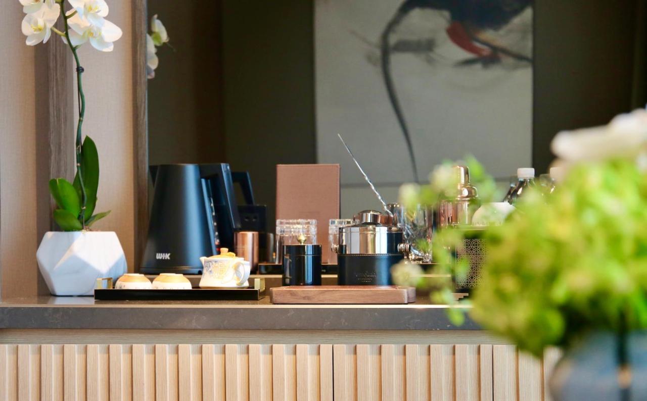 Jumeirah Guangzhou-complimentary Shuttle Bus To Fair Complex Hotel 5*