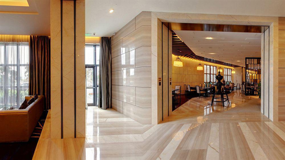Hilton Baiyun - Free Shuttle For Fair Period, Close To Luhu Golf Club & Leather Market Guangzhou