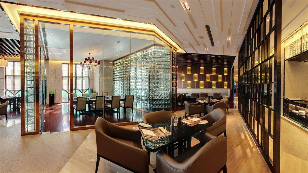 Hilton Baiyun - Free Shuttle For Fair Period, Close To Luhu Golf Club & Leather Market 5* Guangzhou