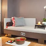 Jumeirah Living Guangzhou - Complimentary Shuttle Bus To Canton Fair Complex
