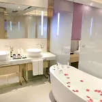 Lavande Hotel