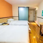 Orange Fashion Apartment