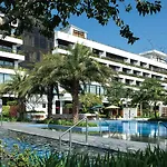 White Swan Hotel