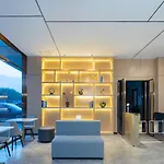 Chaoman Hotel -Guangzhou Shijing City Plaza Xiaoping Subway Station