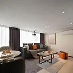 East Maple Hotel Apartment - Guangzhou Financial City Sanxi Metro Station