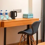 Xana Lite Hotel - Guangzhou Fangcun Huadiwan Metro Station