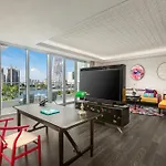 Hotel Indigo Guangzhou Haixinsha By Ihg - Free Shuttle Bus To Canton Fair Complex During Canton Fair Period