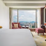 Shangri-La Guangzhou-3 Minutes By Walking To Canton Fair Complex