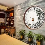 Pa Zhou Plaza Hotel
