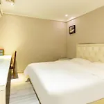Kaiserdom Hotel Baiyun Airport-24-Hour Airport-Free Shuttle Bus
