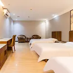 Kaiserdom Hotel Baiyun Airport-24-Hour Airport-Free Shuttle Bus
