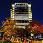 Waifiden Guangzhou Haizhu Square Wanyi Apartment