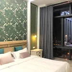 April Fair Duplex Apartment Guangzhou South Railway Station Ao Yuan Yue Shi Dai Branch