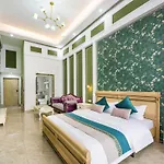 April Fair Duplex Apartment Guangzhou South Railway Station Ao Yuan Yue Shi Dai Branch