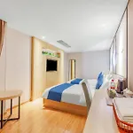Guangzhou Hongcheng Hotel