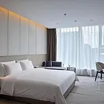 Paco Hotel Guangzhou Baiyun Airport Liantang Metro