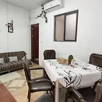 Lin Jiang Apartment