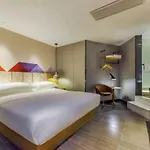 Borrman Hotel Guangzhou Quzhuang Metro Station