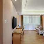 Vienna Hotel Guangzhou Huadu Sunac Cultural Tourism City Shiling