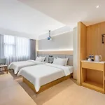 Yue City Hotel